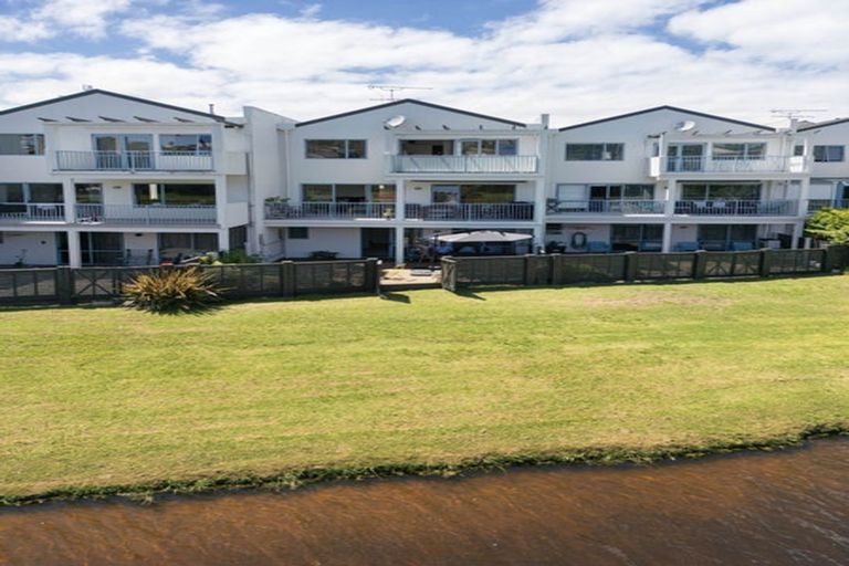 Photo of property in 26 Greenway Rise, Gulf Harbour, Whangaparaoa, 0930