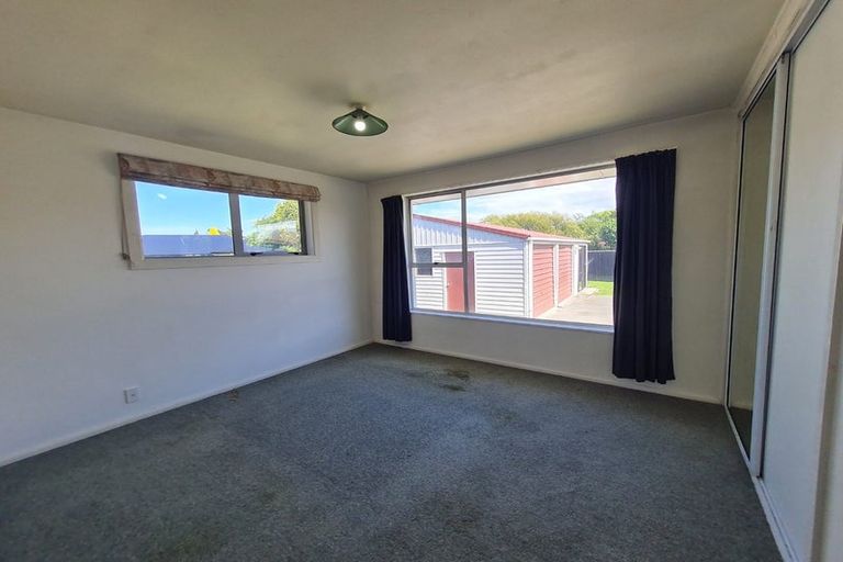 Photo of property in 19 Bidwell Place, Hillmorton, Christchurch, 8025