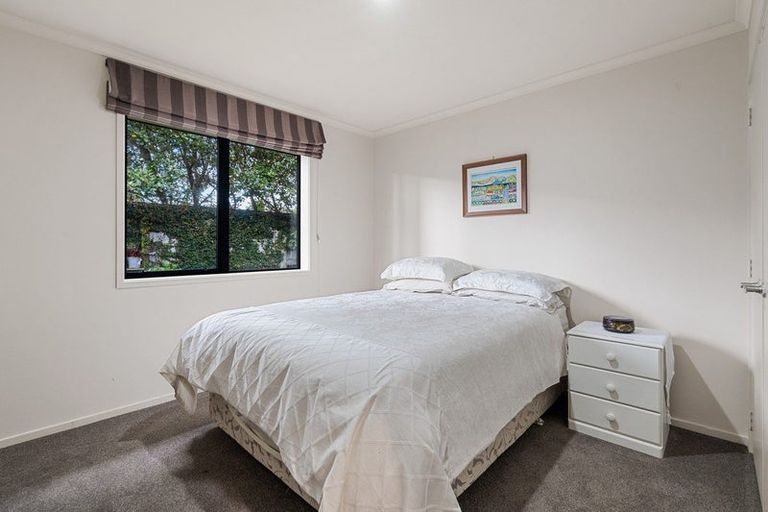 Photo of property in 33 Carrington Drive, Papamoa Beach, Papamoa, 3118