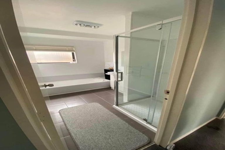 Photo of property in 6/1551 Great North Road, Waterview, Auckland, 1026