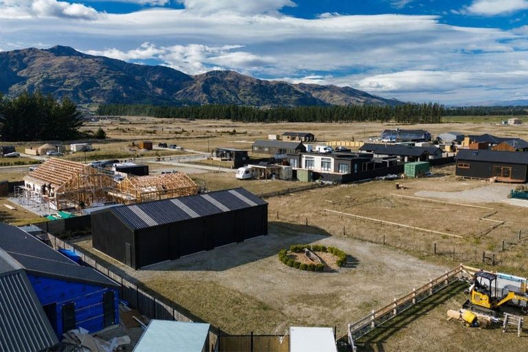 Photo of property in 70 Lost Burn Road, Lake Hawea, 9382