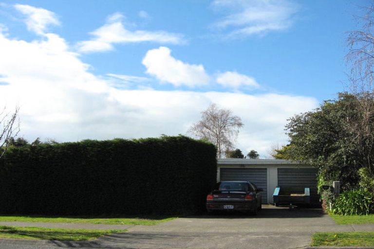 Photo of property in 11 Tauroa Road, Havelock North, 4130