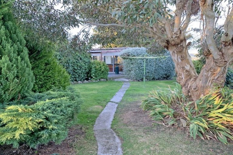 Photo of property in 39 Settlement Hill Road, Owaka, 9586