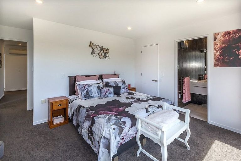 Photo of property in 37 Tiny Hill Drive, Rolleston, 7614