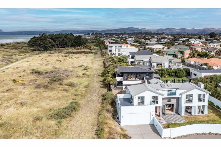 Photo of property in 14 Stout Street, Waimairi Beach, Christchurch, 8083