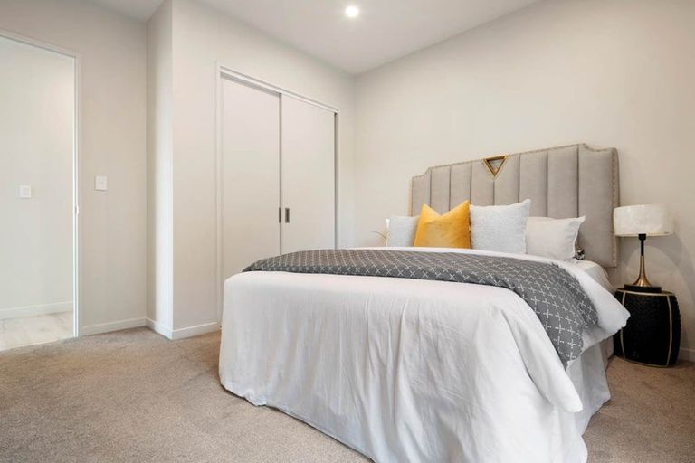 Photo of property in 15c Living Stream Road, Albany Heights, Auckland, 0632