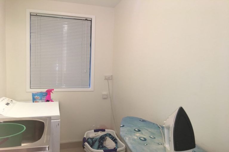 Photo of property in 3 Beulah Avenue, Rothesay Bay, Auckland, 0630