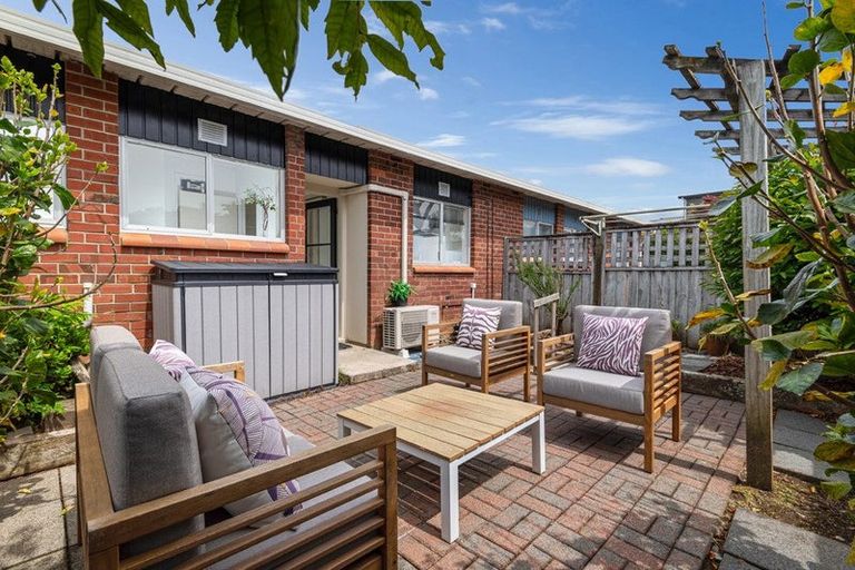 Photo of property in 1/29 Gordon Avenue, Forrest Hill, Auckland, 0620