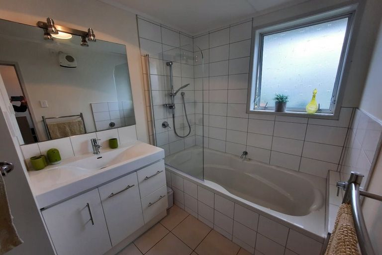 Photo of property in 733 Aberdeen Road, Te Hapara, Gisborne, 4010