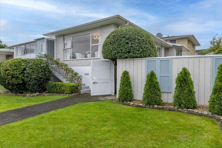 Photo of property in 42 York Street, Levin, 5510