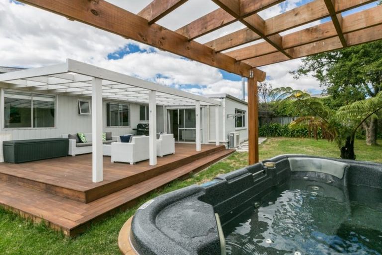 Photo of property in 1c Arataki Road, Havelock North, 4130