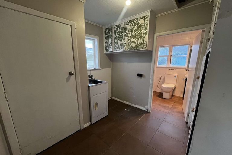 Photo of property in 120 Wainuiomata Road, Wainuiomata, Lower Hutt, 5014