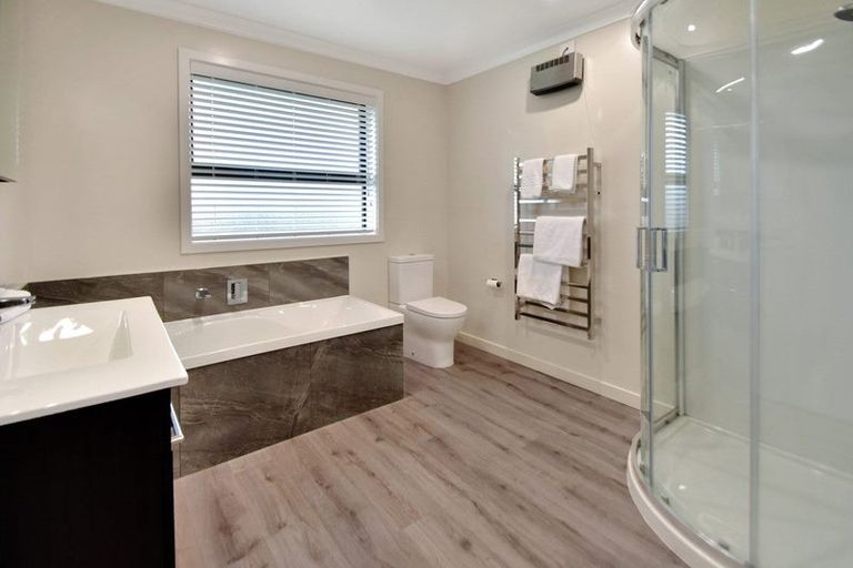 Photo of property in 8 Birch Hill Drive, Twizel, 7901