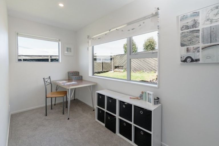 Photo of property in 1 Twomey Grove, Houghton Bay, Wellington, 6023