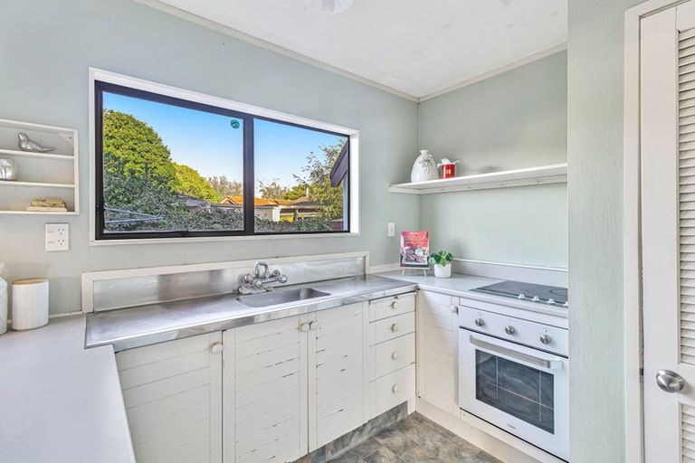 Photo of property in 2/5 Gloaming Place, Conifer Grove, Takanini, 2112