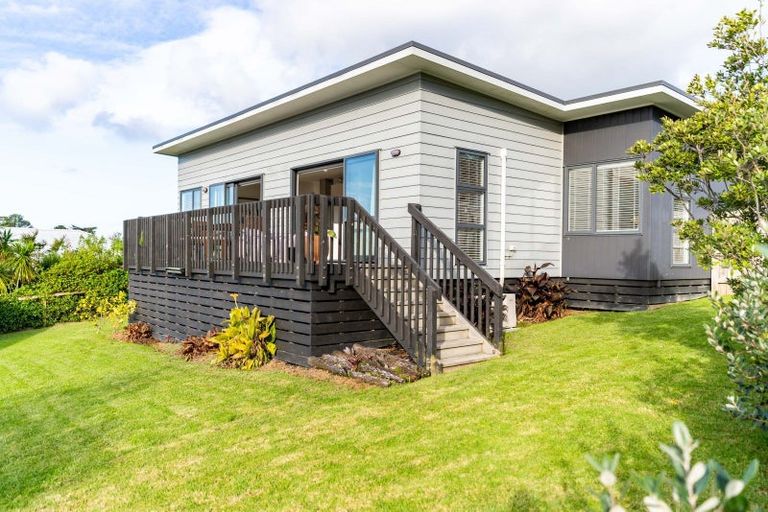 Photo of property in 16 Kahu Drive, Mangawhai, 0505