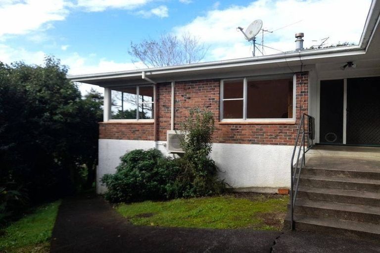 Photo of property in 2 Victoria Avenue, Waiuku, 2123
