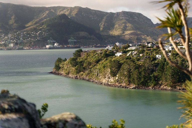 Photo of property in 12 Ohinehau Lane, Charteris Bay, Governors Bay, 8971