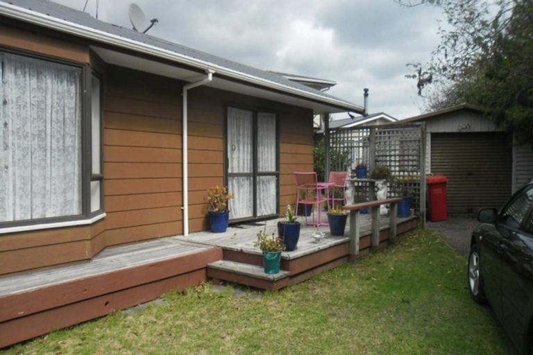Photo of property in 11 Spackman Crescent, Paraparaumu, 5032