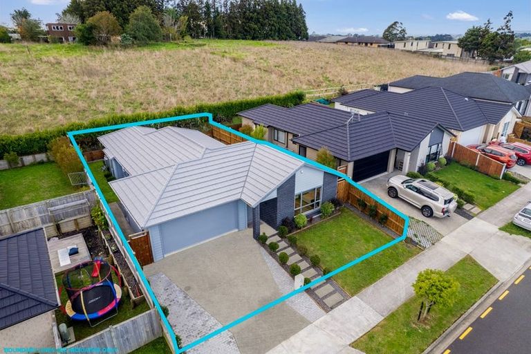 Photo of property in 4 Raoriki Road, Pukekohe, 2120