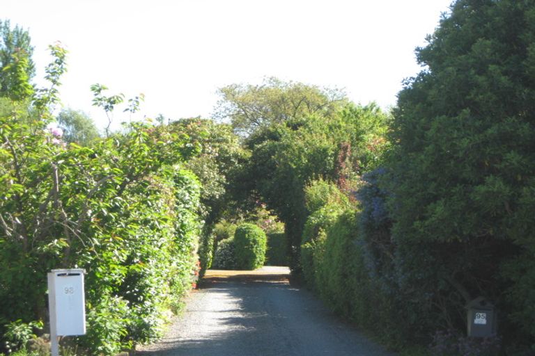 Photo of property in 95 Winters Road, Redwood, Christchurch, 8051