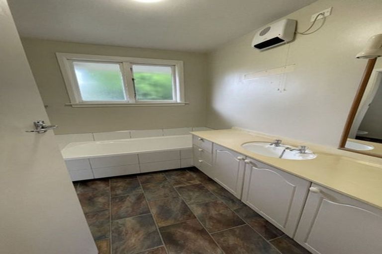 Photo of property in 131 Waimairi Road, Ilam, Christchurch, 8041