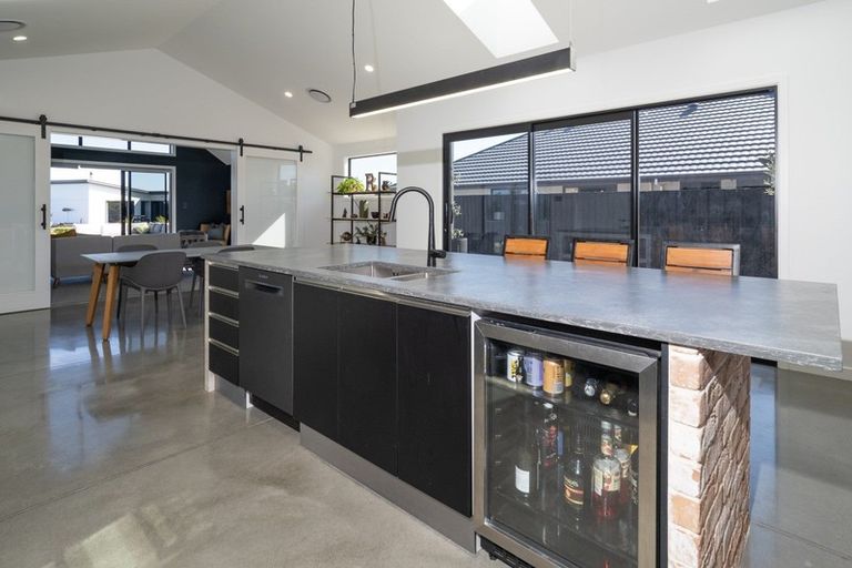 Photo of property in 16 Torbay Avenue, Huntingdon, Ashburton, 7774