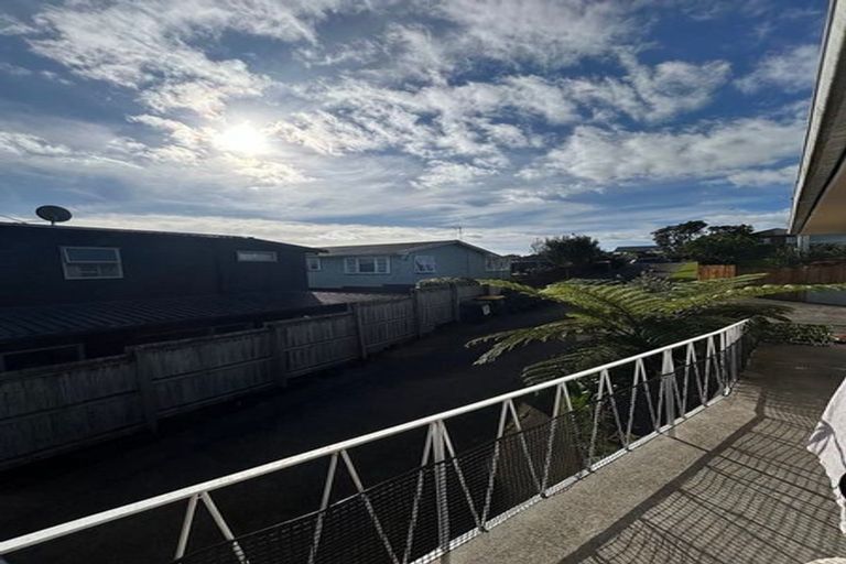 Photo of property in 2/26 Abercrombie Street, Howick, Auckland, 2014