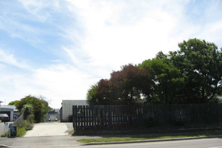 Photo of property in 333 Wainoni Road, Avondale, Christchurch, 8061