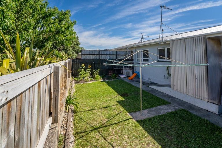 Photo of property in 2/23 Kipling Crescent, Stoke, Nelson, 7011