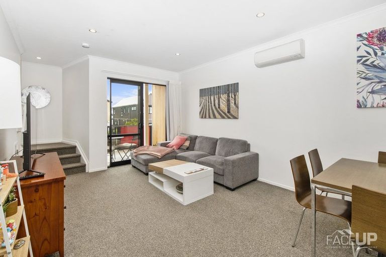 Photo of property in 17 Onekiritea Road, Hobsonville, Auckland, 0616