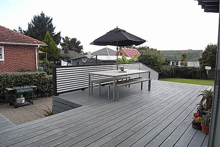 Photo of property in 57 Moa Road, Point Chevalier, Auckland, 1022