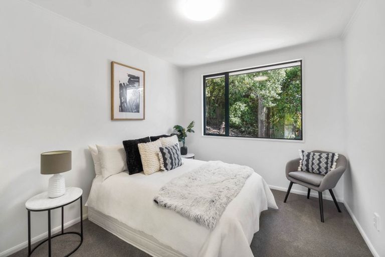 Photo of property in 5 Plains View, Mount Pleasant, Christchurch, 8081