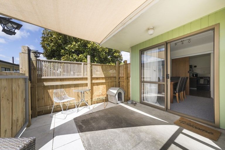 Photo of property in 5 Bethel Court, Milson, Palmerston North, 4414