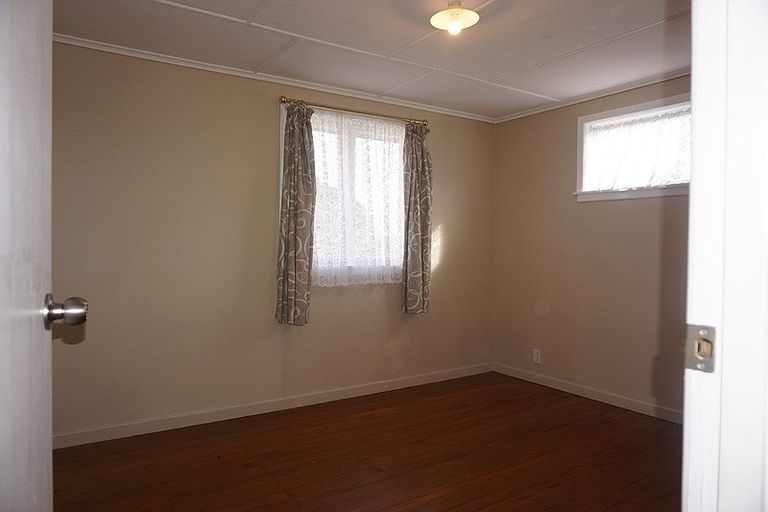 Photo of property in 2 Armstrong Street, Huntly, 3700