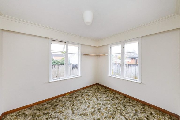 Photo of property in 18 Parata Street, Hokowhitu, Palmerston North, 4410