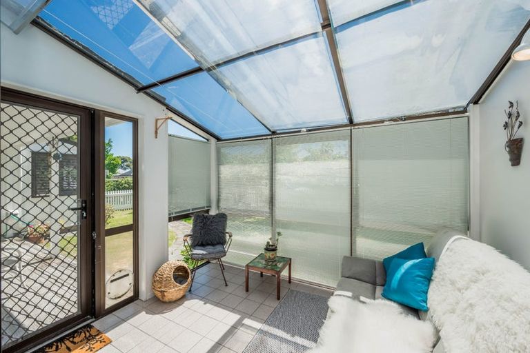 Photo of property in 81 Nimmo Avenue East, Waikanae, 5036