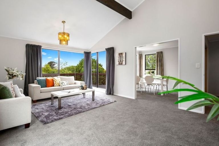 Photo of property in 45b Larsen Crescent, Tawa, Wellington, 5028