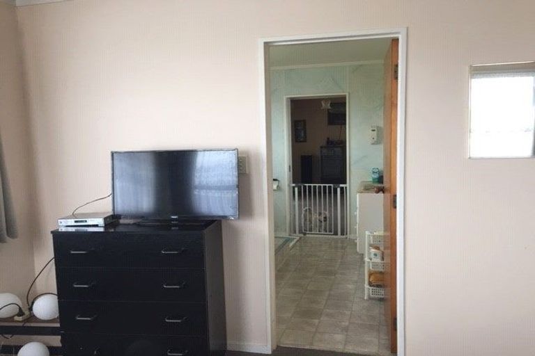 Photo of property in 2 Arohanui Street, Huntly, 3700