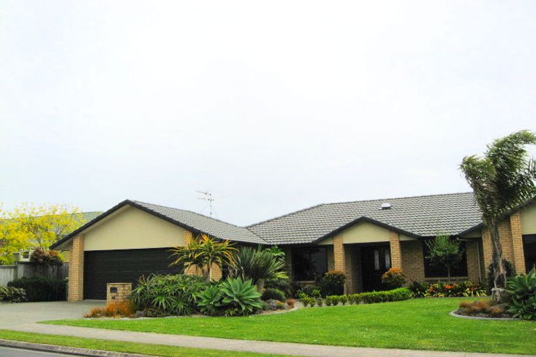 Photo of property in 46 Alec Craig Way, Gulf Harbour, Whangaparaoa, 0930