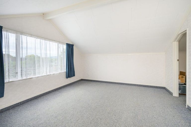 Photo of property in 42 Ihle Street, Terrace End, Palmerston North, 4410