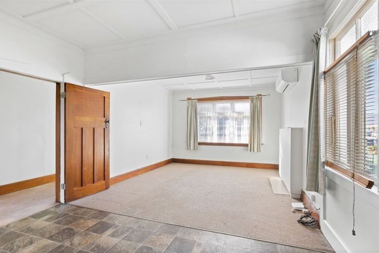 Photo of property in 34 Derby Street, Westport, 7825