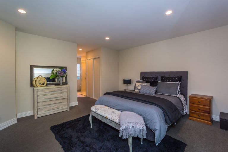 Photo of property in 6 Leabridge Mews, Harewood, Christchurch, 8051