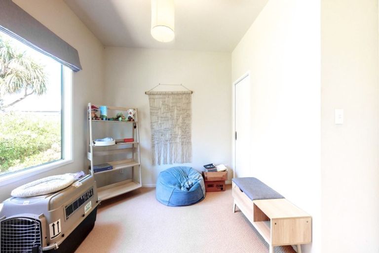 Photo of property in 143 Derwent Street, Island Bay, Wellington, 6023