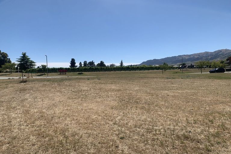 Photo of property in 11 Perriam Place, Mount Pisa, Cromwell, 9383