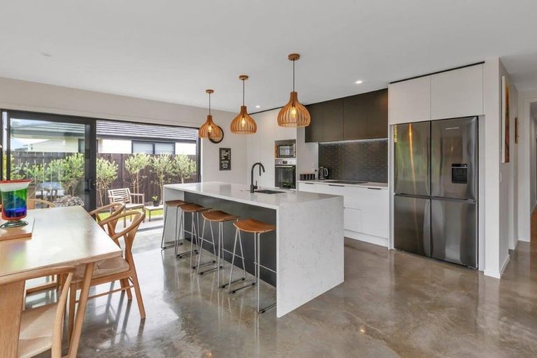 Photo of property in 7 Olney Court, One Tree Point, 0118