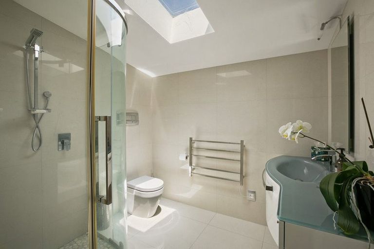 Photo of property in 15 Tiromoana Crescent, Bell Block, New Plymouth, 4312