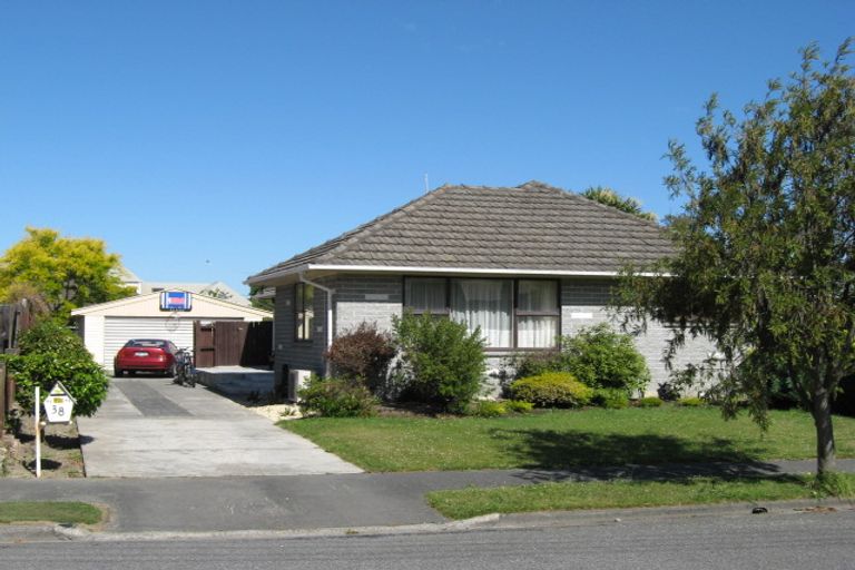 Photo of property in 38 Tintern Avenue, Avonhead, Christchurch, 8042