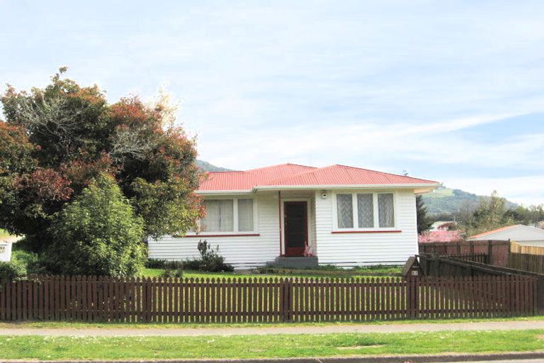 Photo of property in 82 Meadowbank Crescent, Fordlands, Rotorua, 3015
