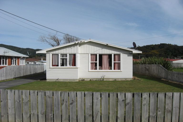 Photo of property in 55 Wise Street, Wainuiomata, Lower Hutt, 5014